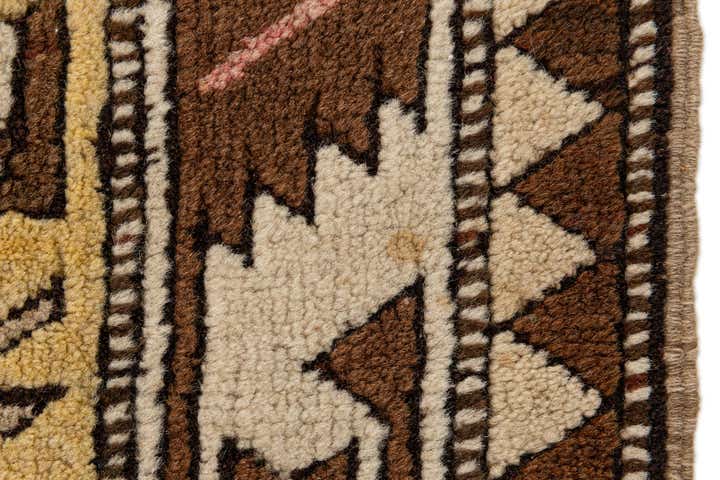 3' 9 x 6' 11 Hand Knotted Kars Wool Rug