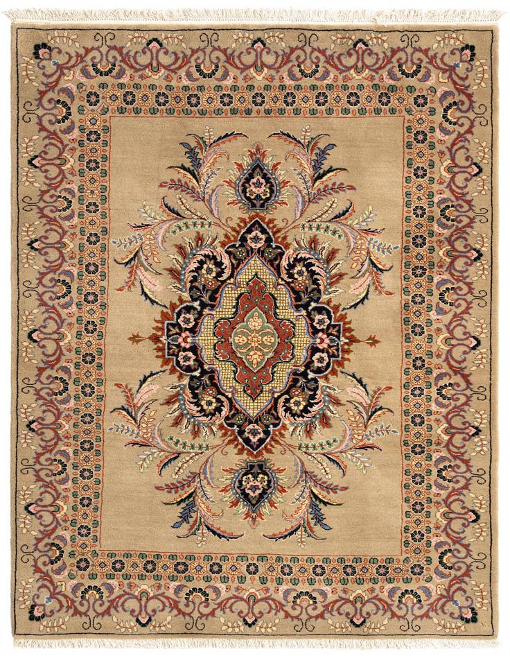 Detail image of 4' 6 x 7' 1 Kashan Rug