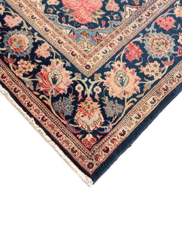 Detail image of 4' 5 x 6' 7 Kashan Wool Rug