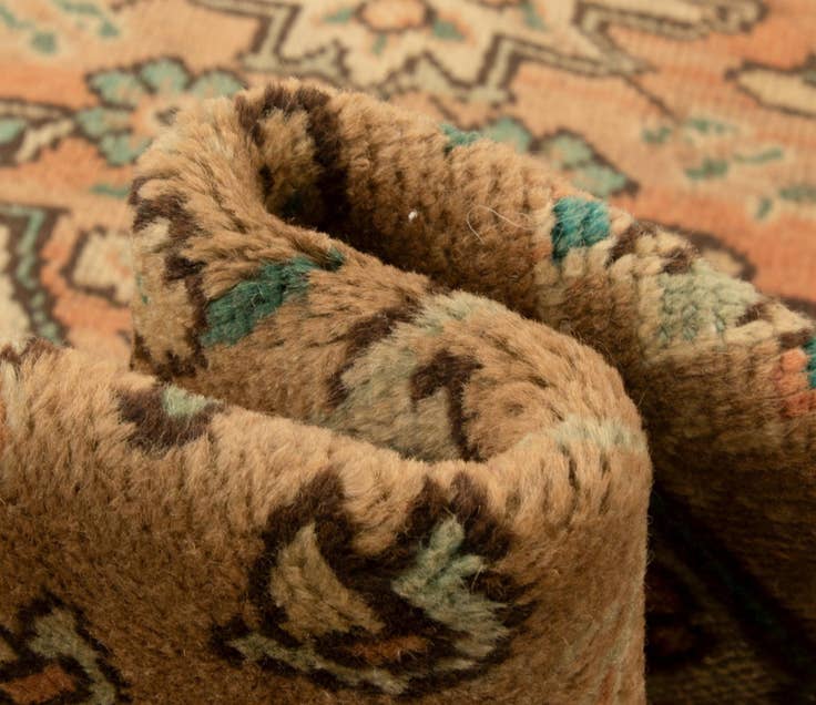 Detail image of 7' 8 x 11' 1 Hand Knotted Kashan Persian Wool Rug