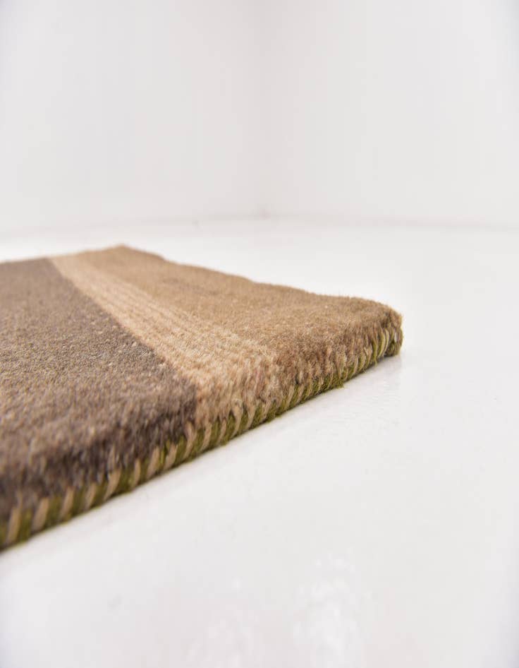 Detail image of 2' 7 x 4' 4 Hand Knotted Kashkuli Gabbeh Wool Rug