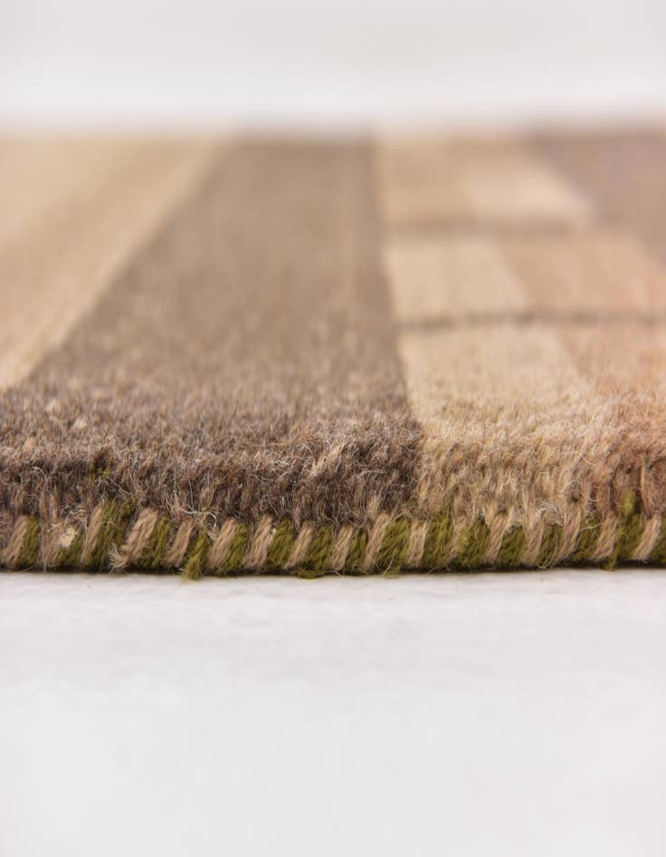 Detail image of 2' 7 x 4' 4 Hand Knotted Kashkuli Gabbeh Wool Rug