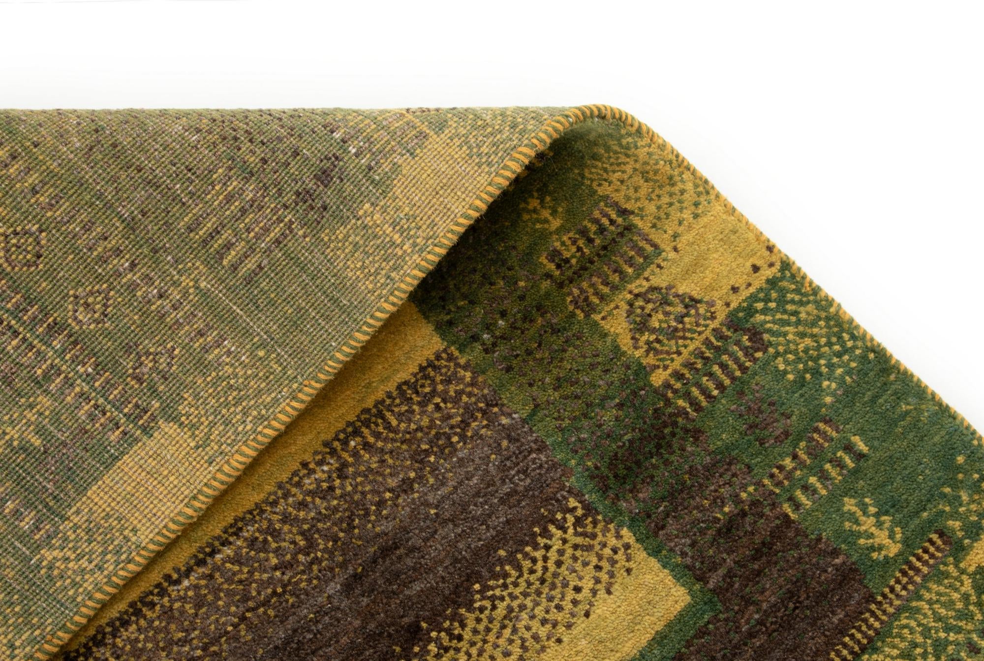 2' 7 x 4' 5 Kashkuli Wool Rug