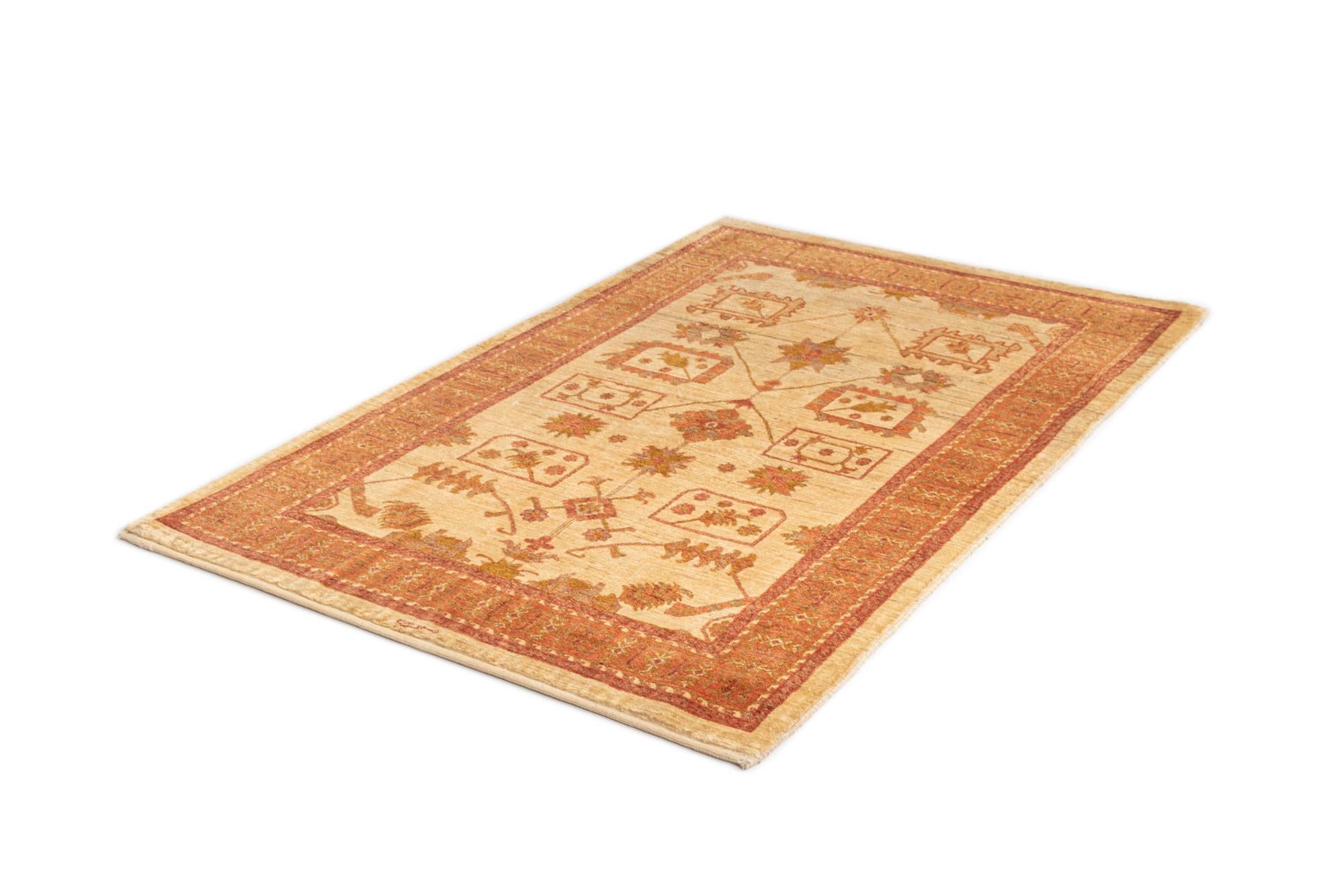3' 7 x 5' 5 Kashkuli Wool Rug
