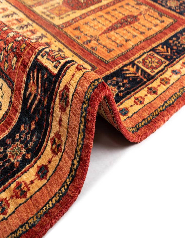 Detail image of 3' 6 x 5' 2 Kashkuli Wool Rug