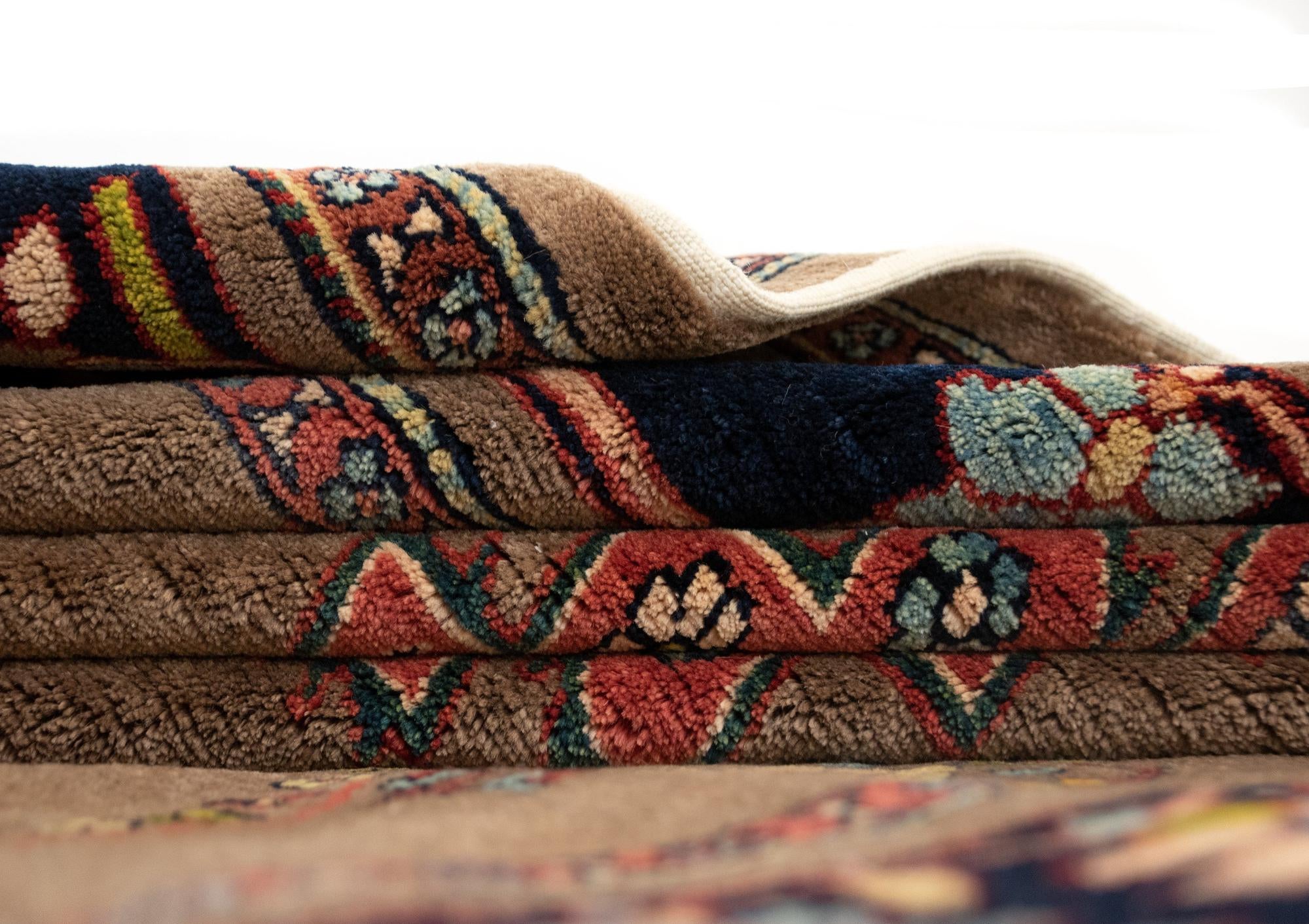 5' 9 x 7' 7 Hand Knotted Kashkuli Persian Wool Rug