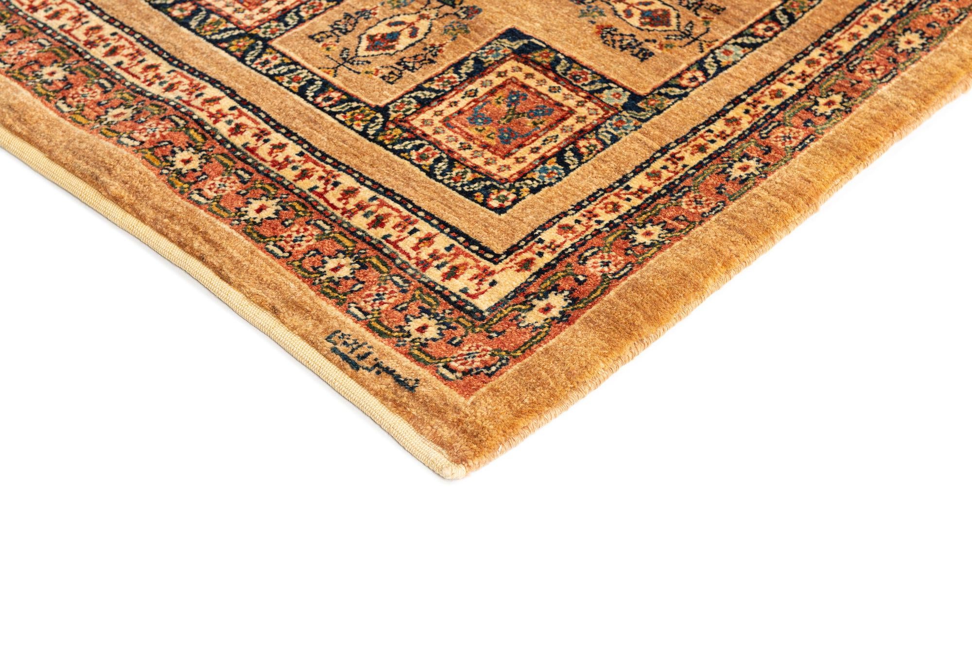 3' 7 x 5' 3 Kashkuli Rug