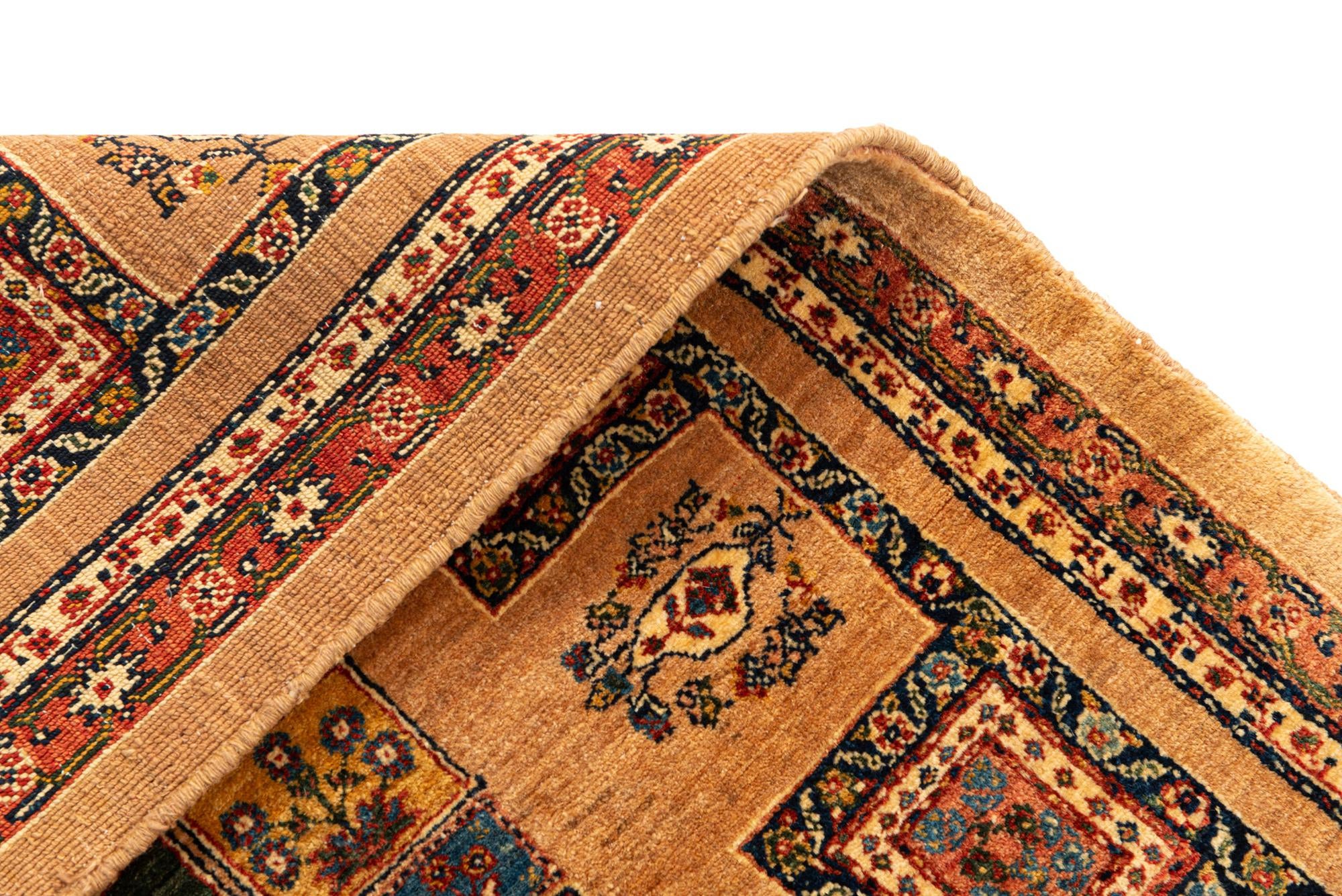 3' 7 x 5' 3 Kashkuli Rug
