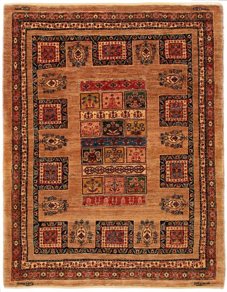 Detail image of 3' 7 x 5' 3 Kashkuli Rug
