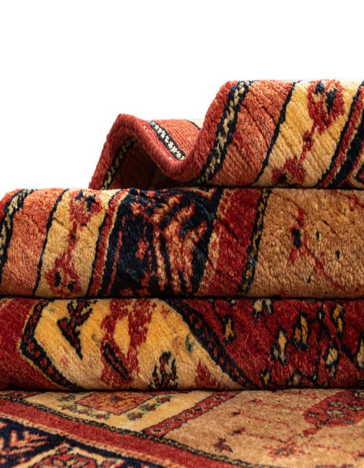 Detail image of 3' 8 x 5' 7 Kashkuli Rug