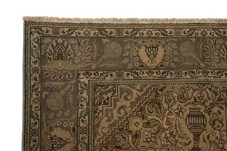 Detail image of 6' 5 x 9' 7 Hand Knotted Kashmar Persian Wool Rug