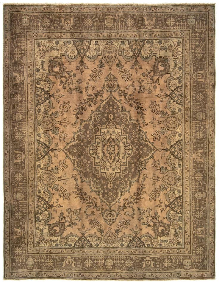Detail image of 8' 1 x 11' 2 Hand Knotted Kashmar Persian Wool Rug