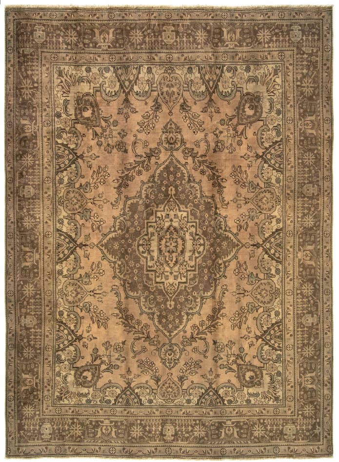 Detail image of 8' 1 x 11' 2 Hand Knotted Kashmar Persian Wool Rug