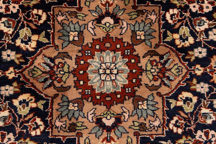 7' 1 x 10' 7 Hand Knotted Kashmir Oriental Wool Rug