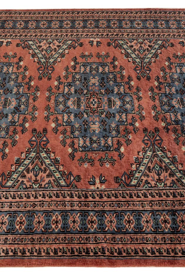 Detail image of 4' 3 x 5' 7 Hand Knotted Kazak Oriental Wool Rug