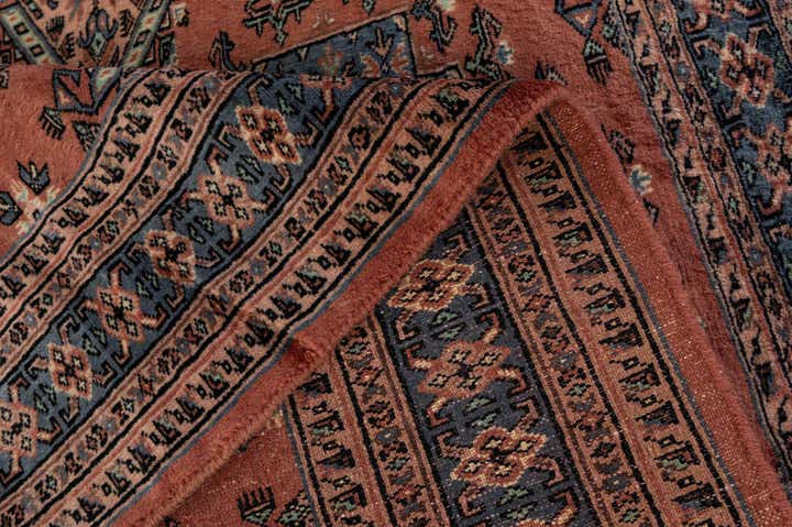 4' 3 x 5' 7 Hand Knotted Kazak Oriental Wool Rug