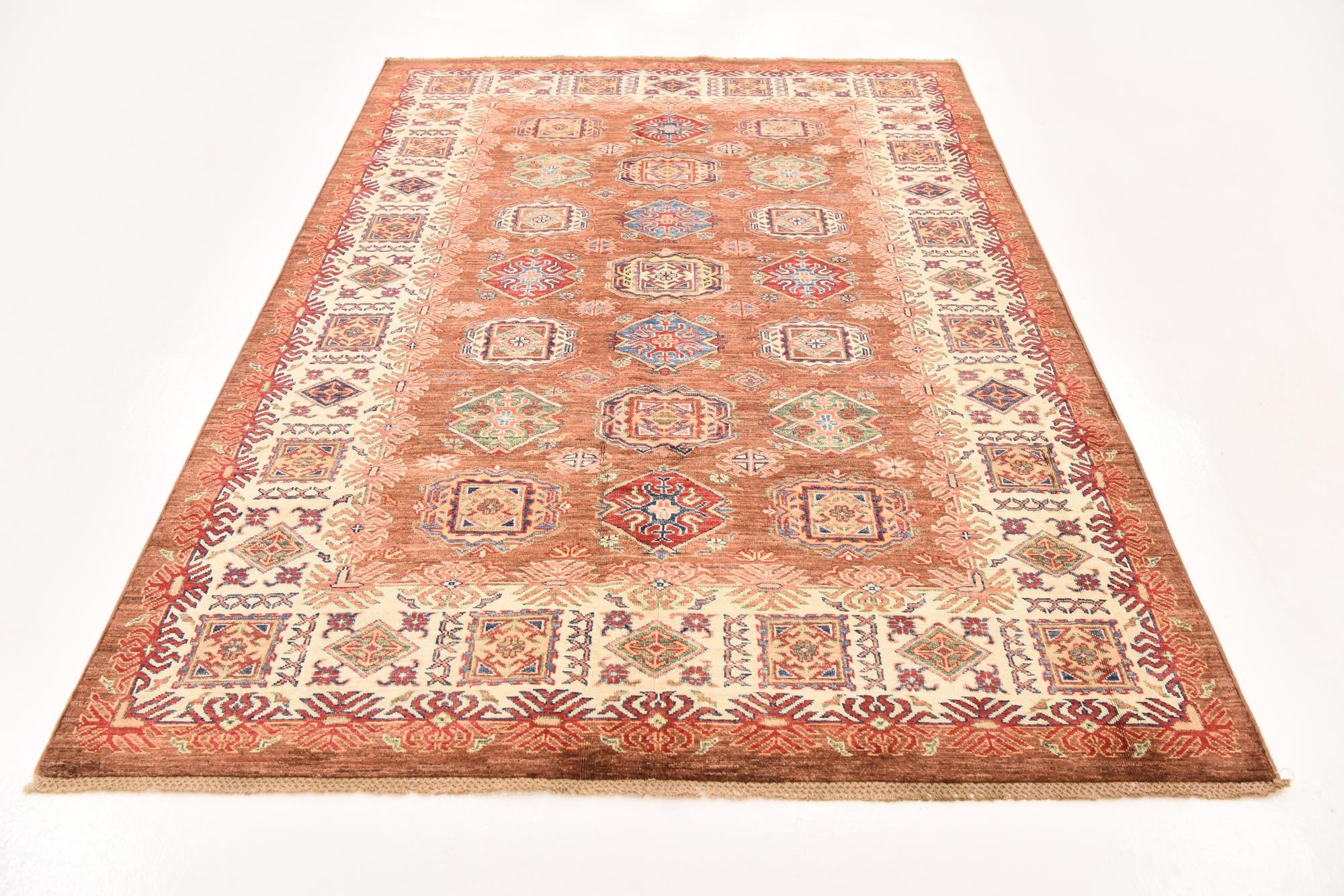 5' 6 x 7' 10 Hand Knotted Kazak Oriental Rug