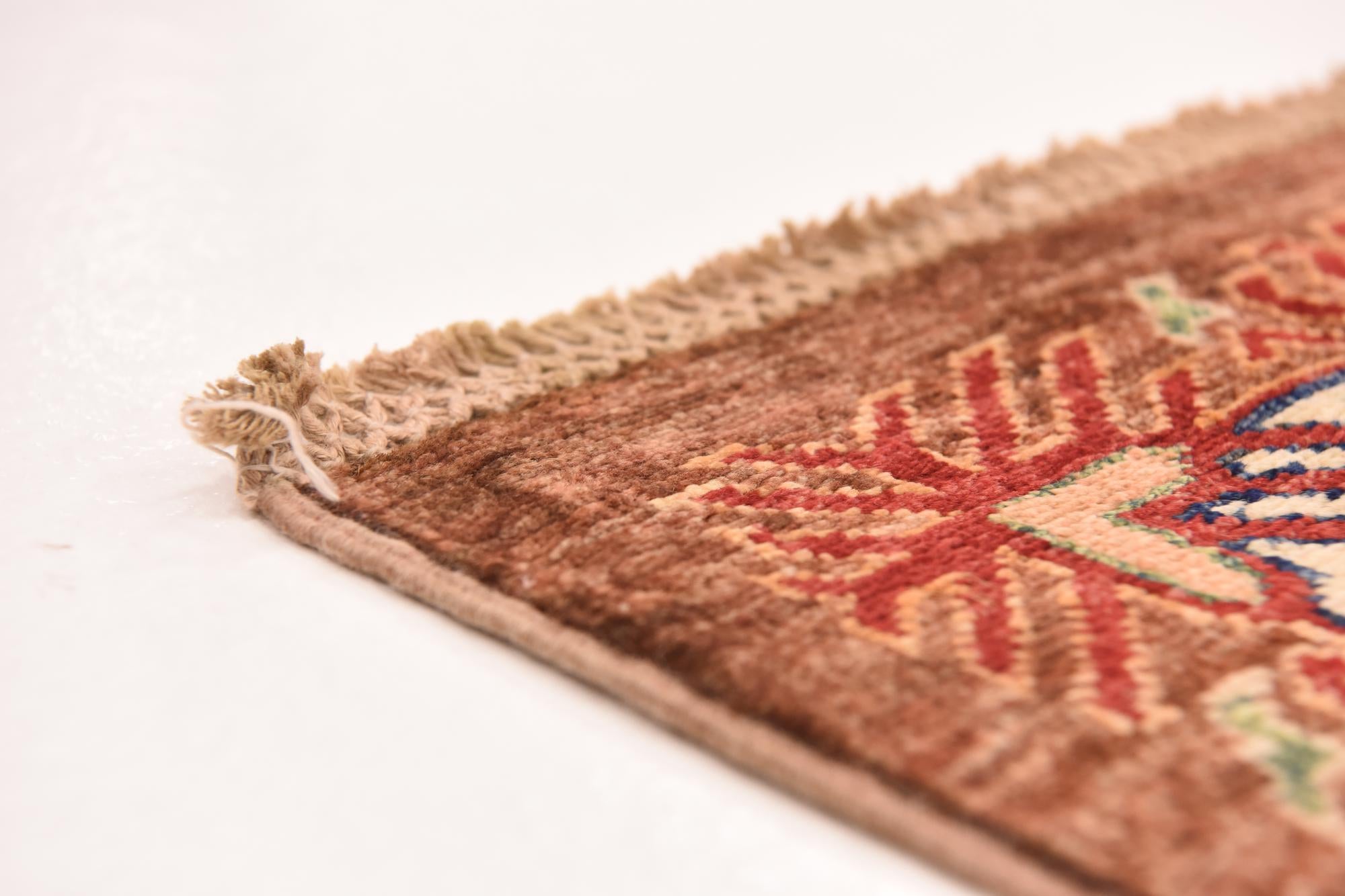 5' 6 x 7' 10 Hand Knotted Kazak Oriental Rug