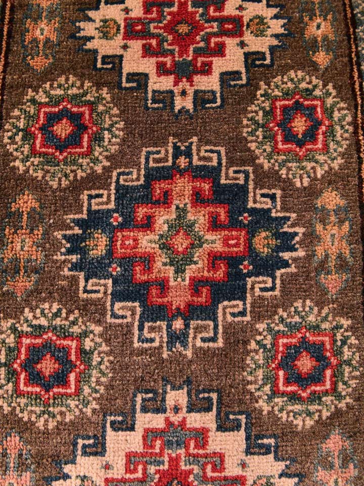 2' x 2' 10 Hand Knotted Kazak Rug