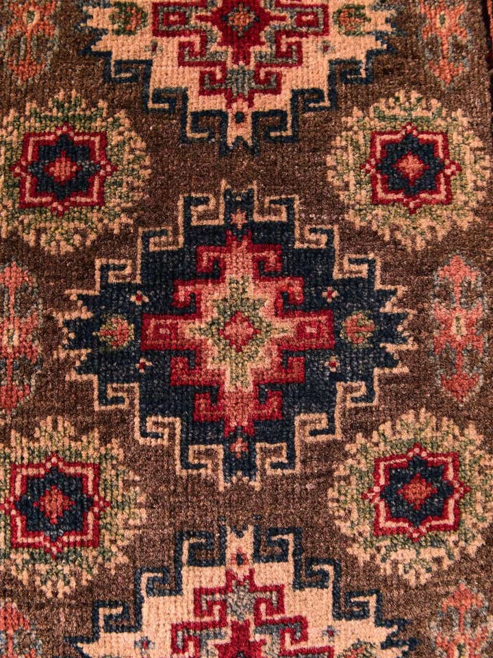 2' x 2' 10 Hand Knotted Kazak Rug