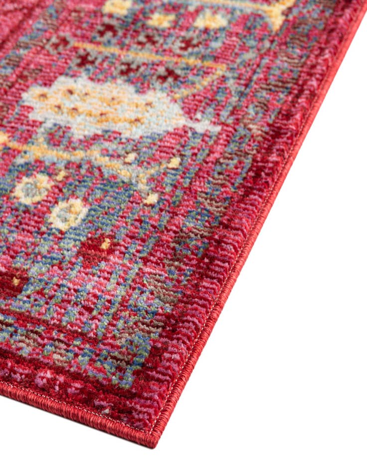 Detail image of 7' 9 x 10' Kensington Rug