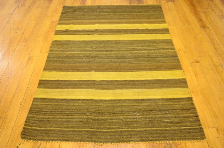 Detail image of 4' 1 x 5' 8 Hand Woven Kilim Afghan Wool Rug
