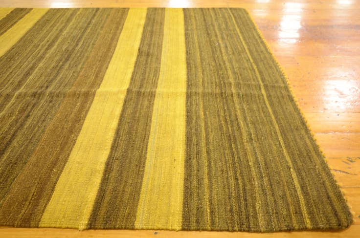 Detail image of 4' 1 x 5' 8 Hand Woven Kilim Afghan Wool Rug