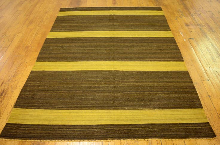 Detail image of 5' 6 x 7' 6 Hand Woven Kilim Afghan Wool Rug