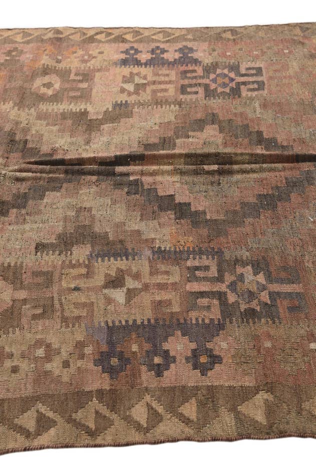 Detail image of 5' 4 x 7' 6 Hand Woven Kilim Fars Wool Rug