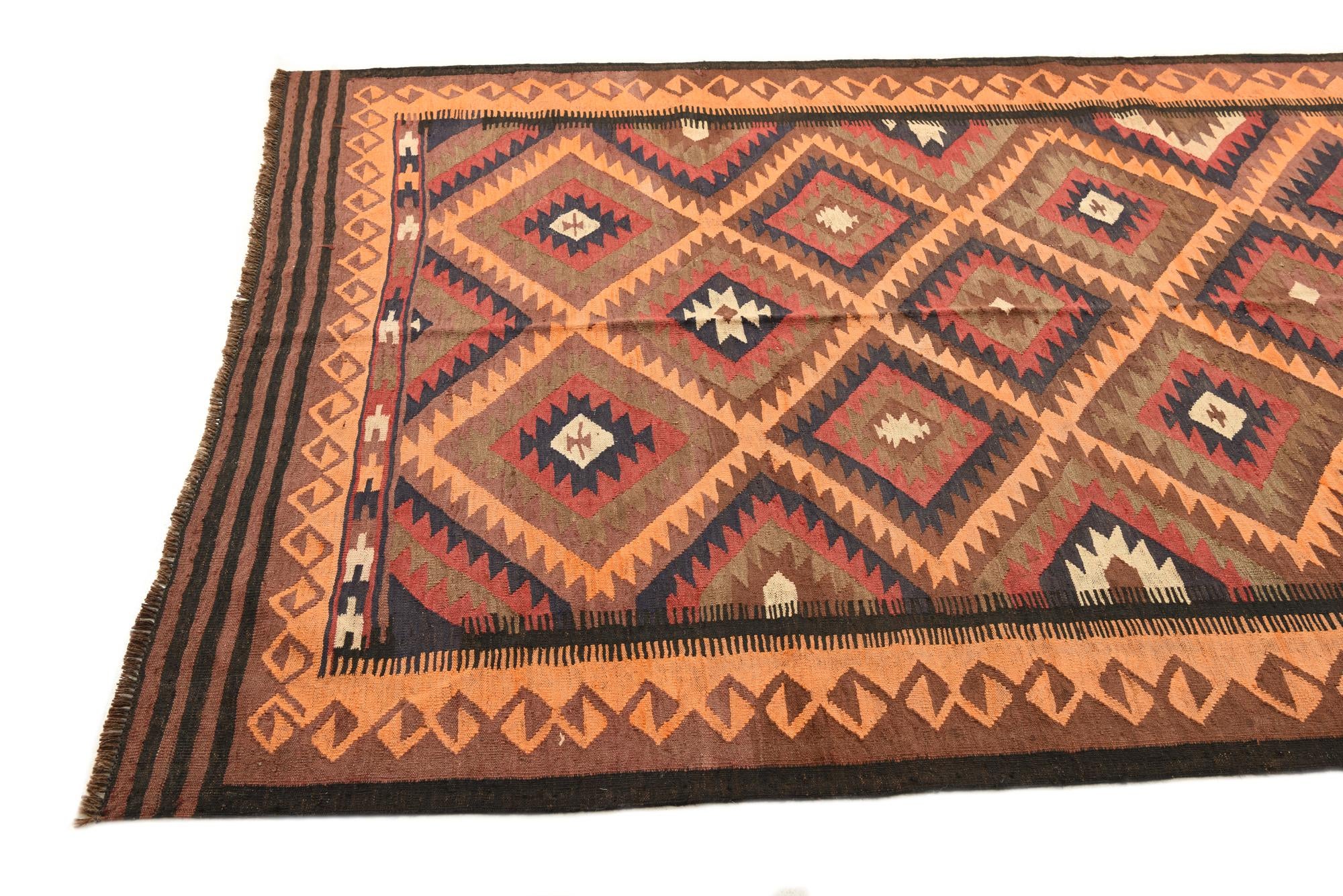 5' 6 x 10' 6 Hand Woven Kilim Fars Wool Rug