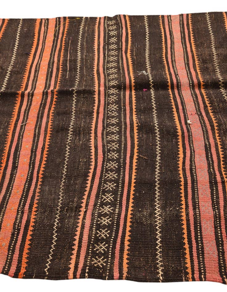 Detail image of 5' x 9' 6 Hand Woven Kilim Fars Wool Rug