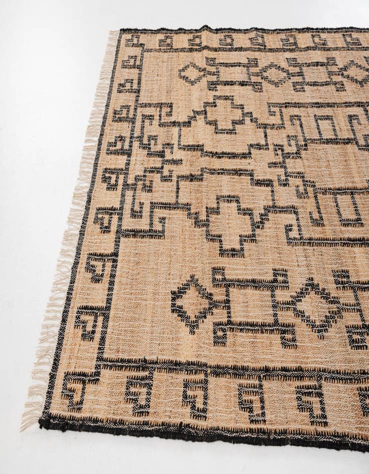 Detail image of 5' 2 x 8' 2  Hand Woven Kilim Jute Rug