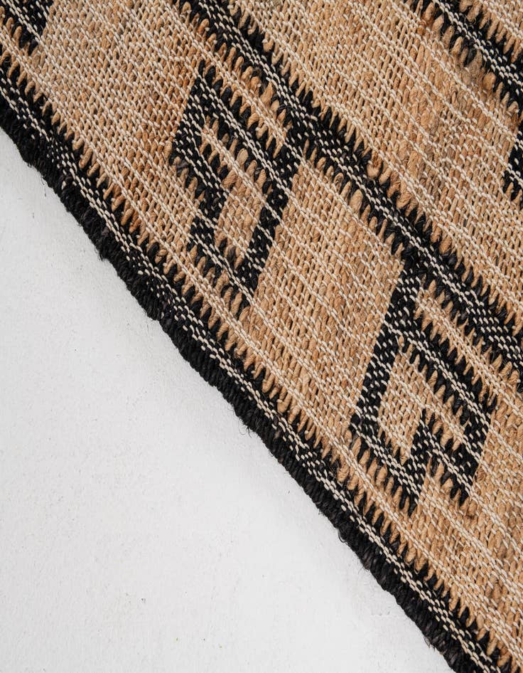 Detail image of 5' 2 x 8' 2  Hand Woven Kilim Jute Rug