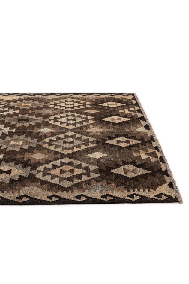 Detail image of 5' x 6' 7 Hand Woven Kilim Maymana Wool Rug