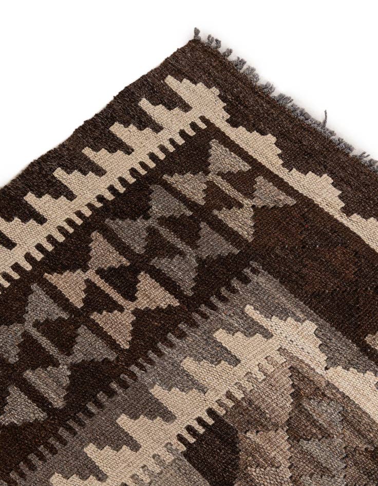 Detail image of 6' 8 x 9'  Hand Woven Kilim Maymana Wool Rug