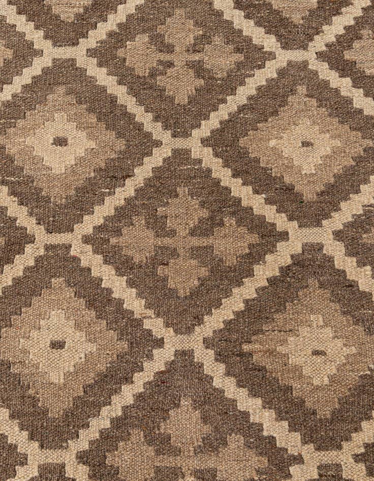 Detail image of 6' 11 x 9' 8  Hand Woven Kilim Maymana Wool Rug