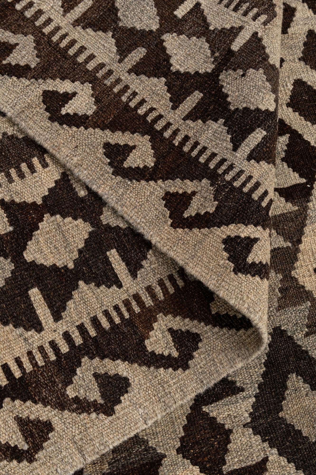 6' 10 x 9' 7 Hand Woven Kilim Maymana Wool Rug