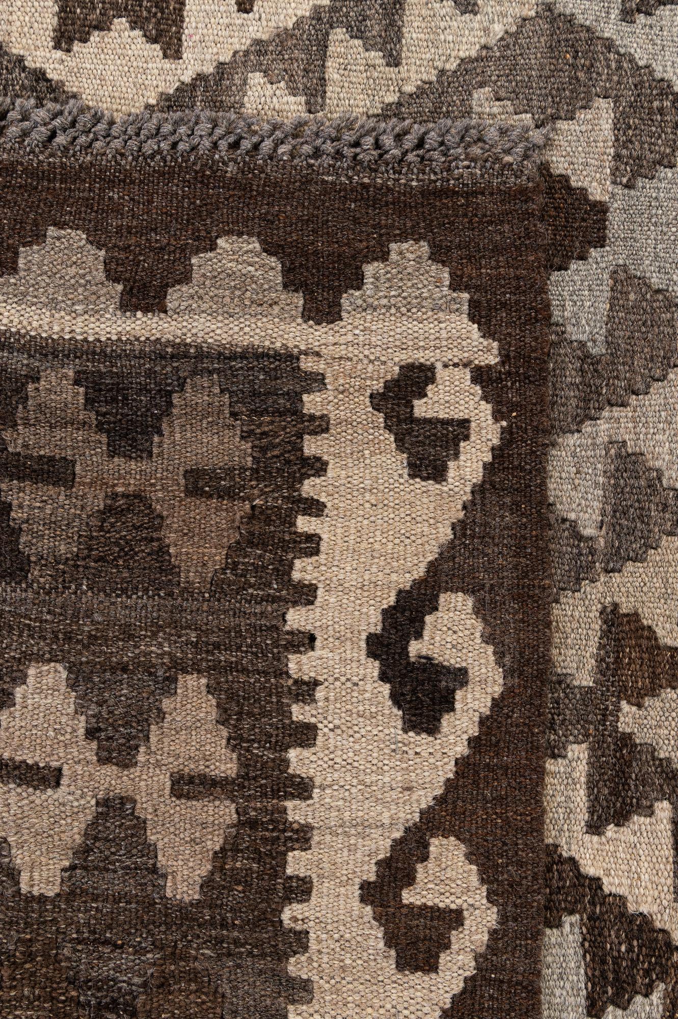 6' 10 x 9' 5 Hand Woven Kilim Maymana Wool Rug