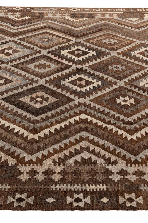 Detail image of 7' x 10' Hand Woven Kilim Maymana Wool Rug
