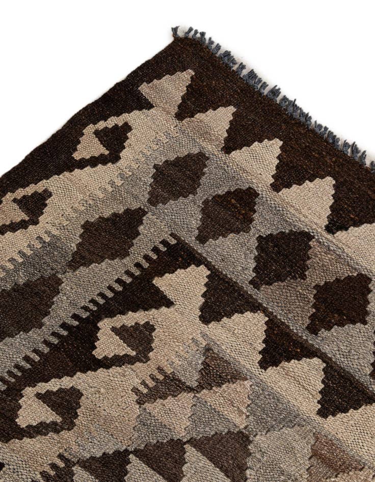 Detail image of 7' x 10' 2  Hand Woven Kilim Maymana Wool Rug