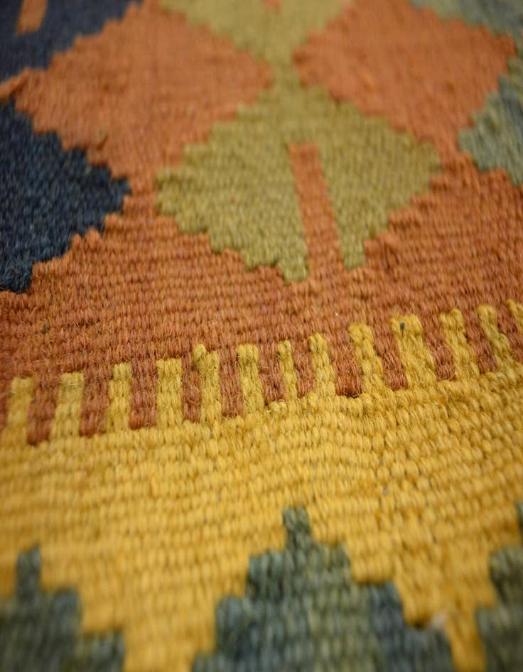 Detail image of 3' 3 x 6' 3  Hand Woven Kilim Maymana Wool Rug