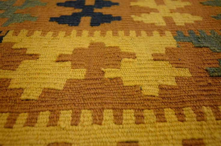 Detail image of 3' 4 x 6' 5 Hand Woven Kilim Maymana Wool Rug