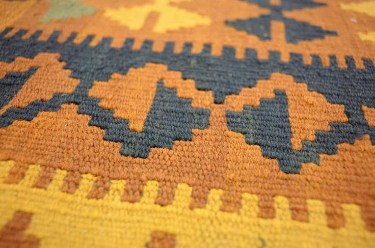 Detail image of 3' 3 x 6' 6 Hand Woven Kilim Maymana Wool Rug
