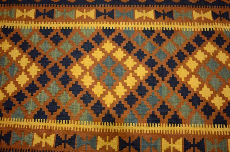Detail image of 3' 3 x 6' 4 Hand Woven Kilim Maymana Wool Rug