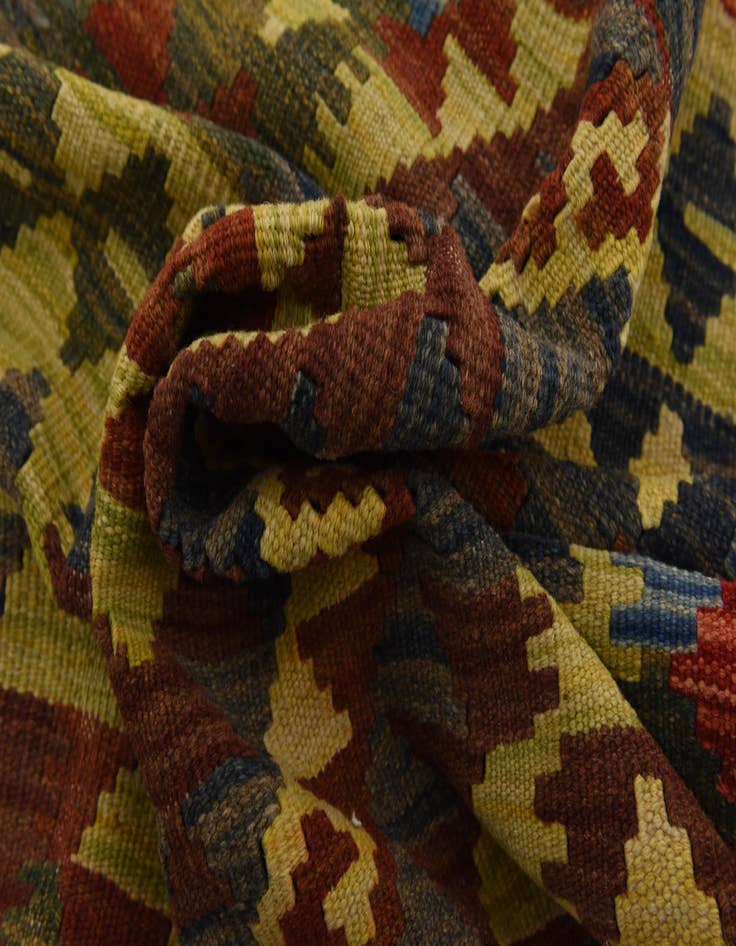 Detail image of 3' 4 x 6' 3 Hand Woven Kilim Maymana Wool Rug