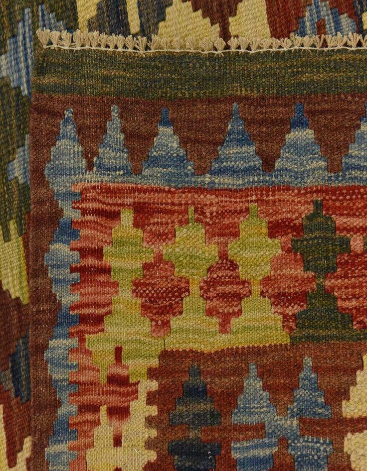 Detail image of 3' 4 x 6' 3  Hand Woven Kilim Maymana Wool Rug
