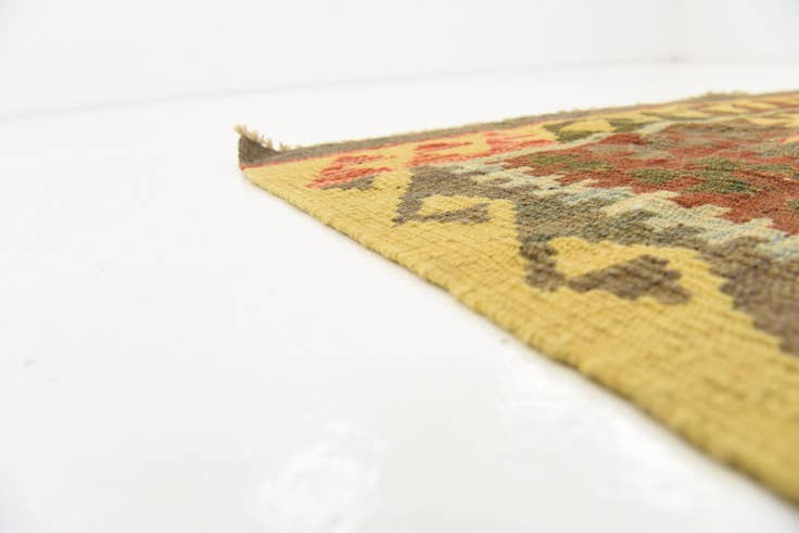 Detail image of 3' 4 x 6' 6 Hand Woven Kilim Maymana Wool Rug