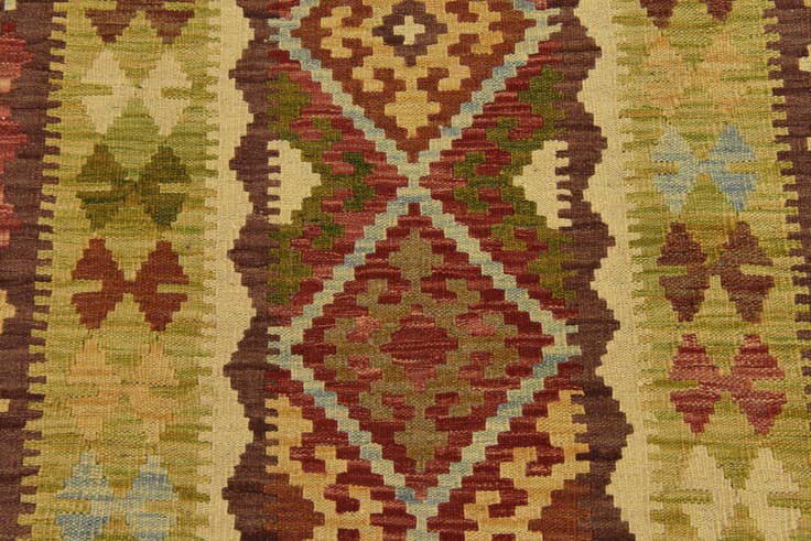 Detail image of 3' 4 x 6' 5 Hand Woven Kilim Maymana Wool Rug