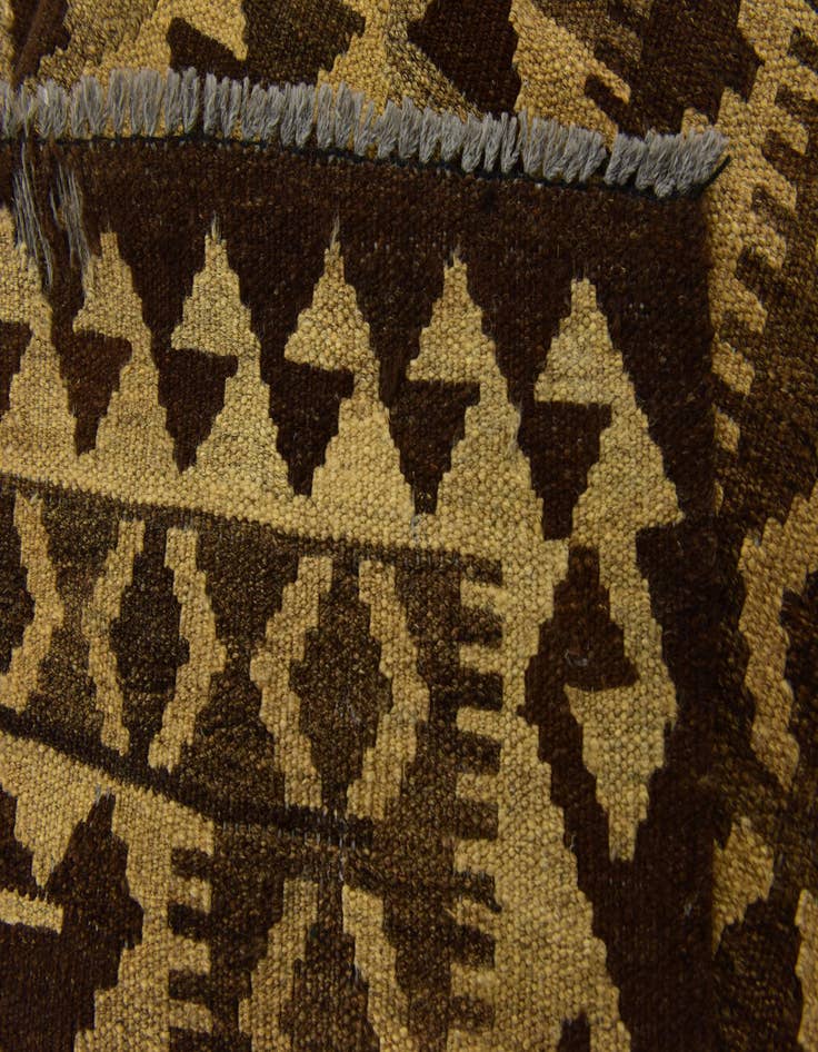 Detail image of 3' 10 x 5' 8 Hand Woven Kilim Maymana Wool Rug