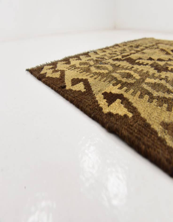 Detail image of 3' 10 x 5' 8 Hand Woven Kilim Maymana Wool Rug